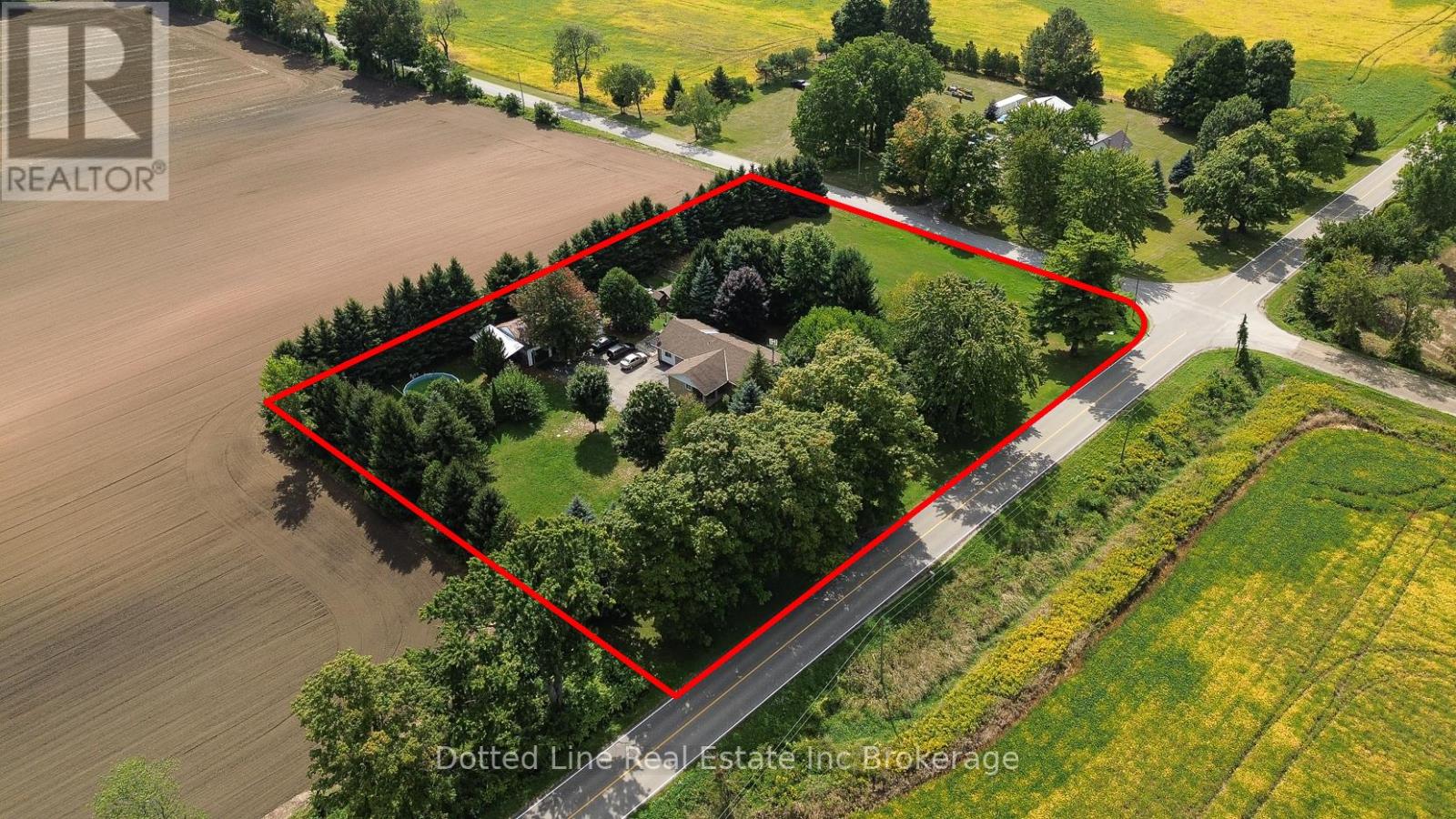 1424 BURFORD - DELHI Townline, Norfolk photo number 2 1424 BURFORD - DELHI Townline, Norfolk photo number 2