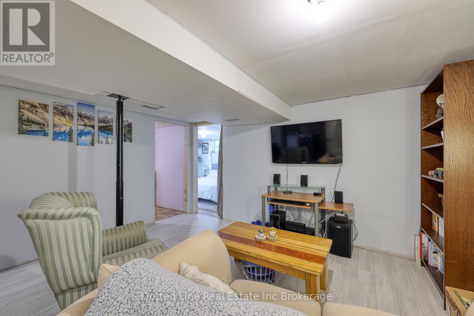 1424 Burford-Delhi Townline, Norfolk, Ontario  N0E 1R0 - Photo 32 - X12393269