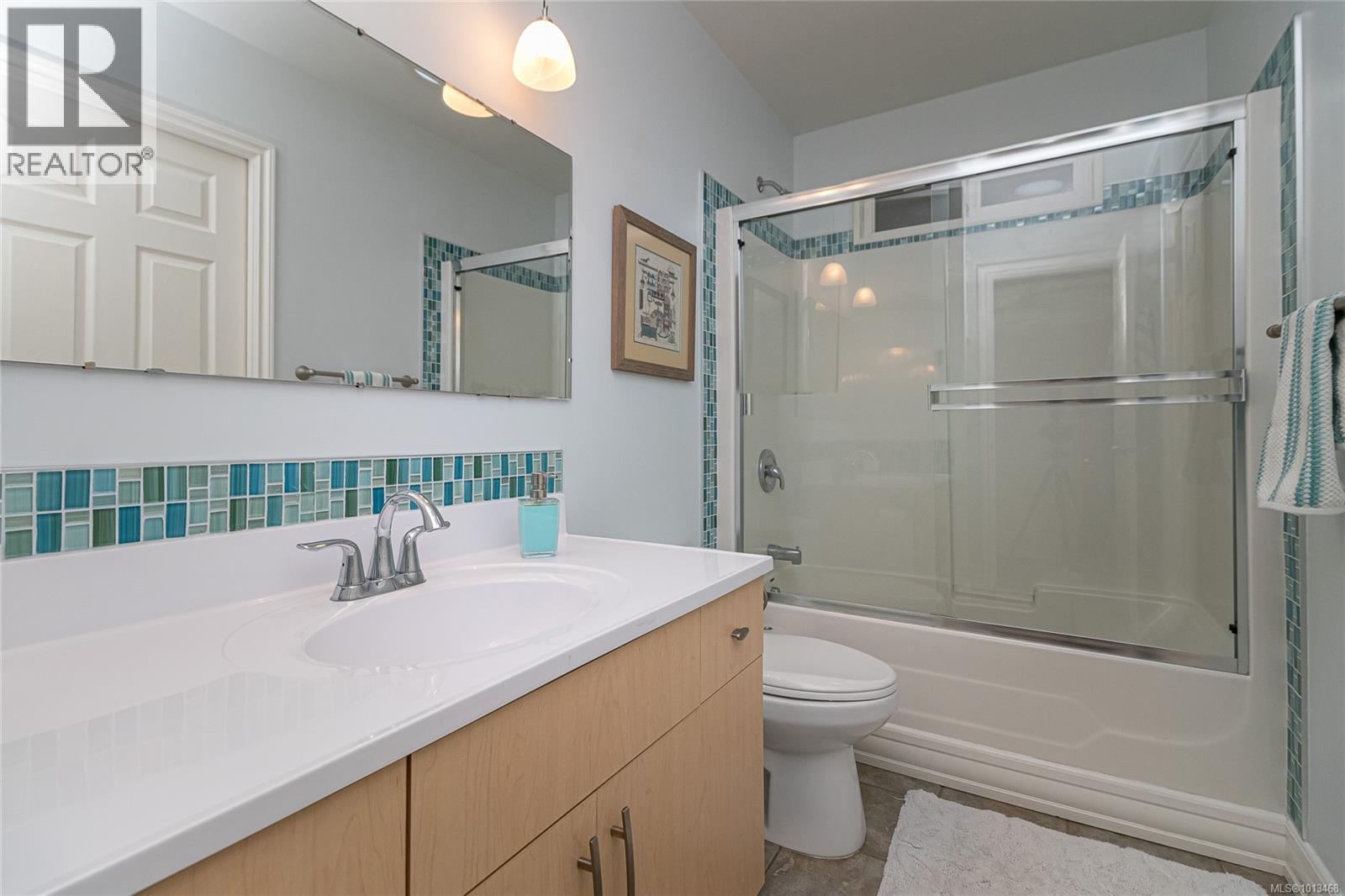Property at 850 Sayward Rd image 3