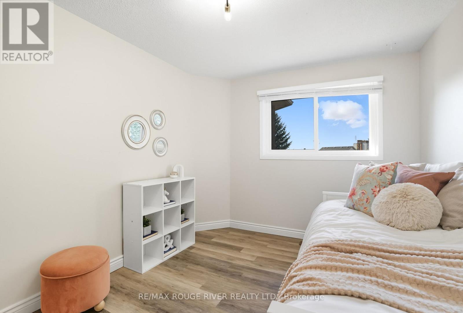 38 Silverbirch Place, Whitby, Ontario  L1R 1X6 - Photo 25 - E12393266