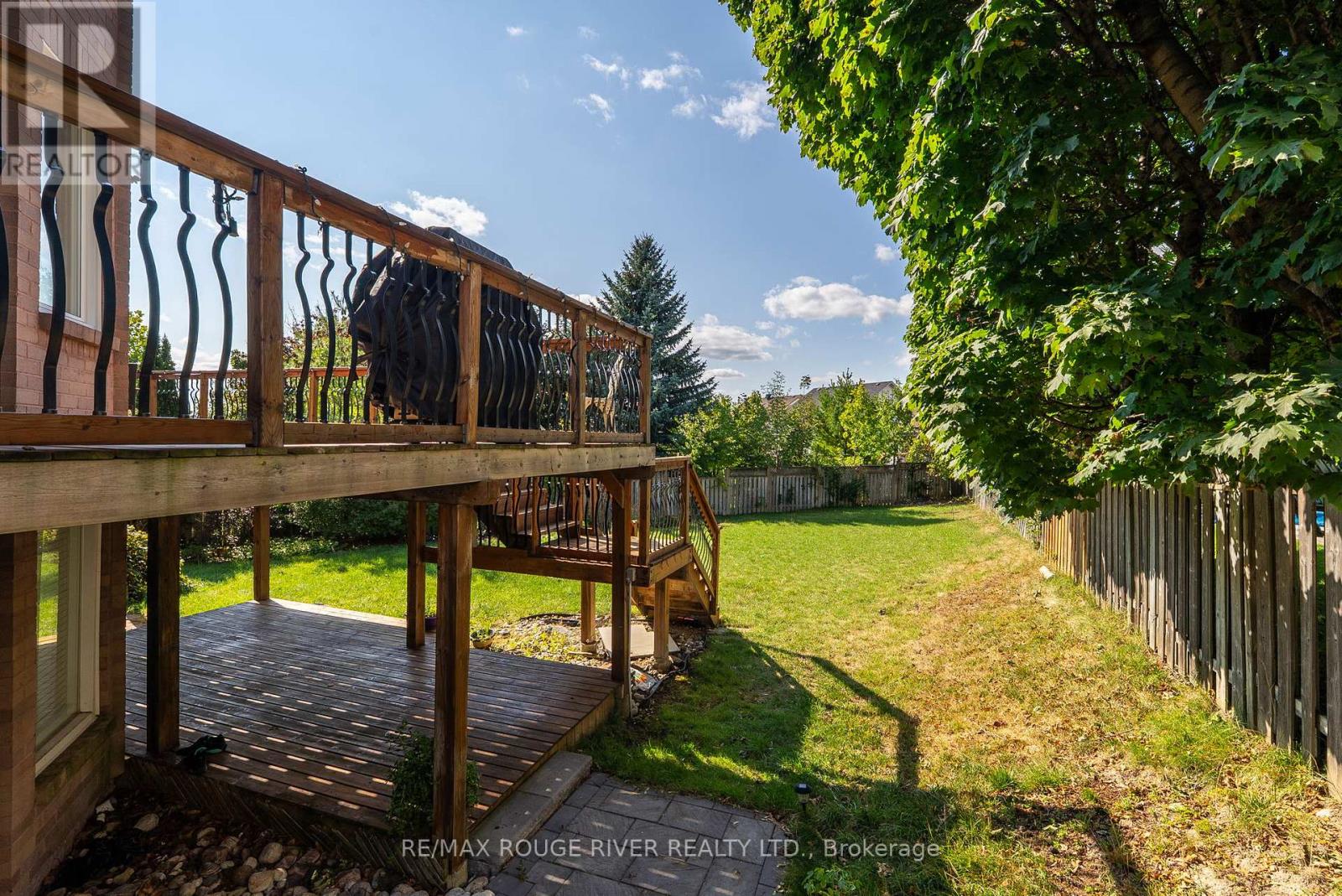 38 Silverbirch Place, Whitby, Ontario  L1R 1X6 - Photo 42 - E12393266