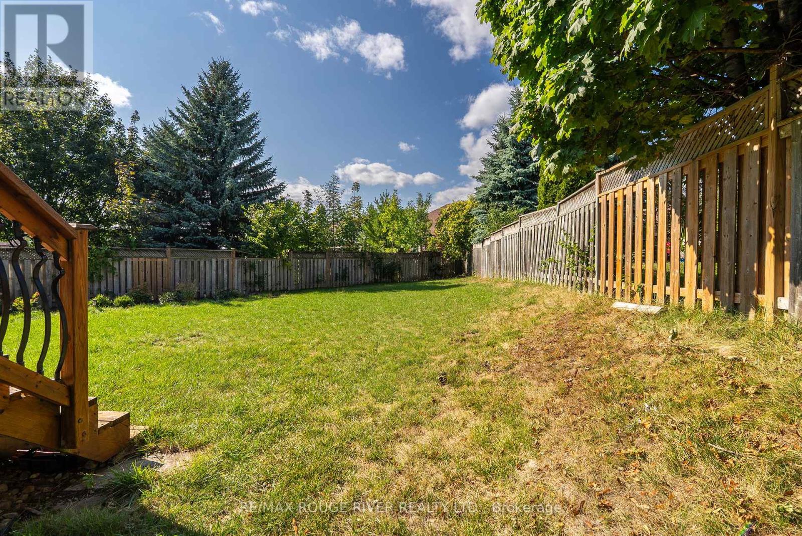38 Silverbirch Place, Whitby, Ontario  L1R 1X6 - Photo 43 - E12393266
