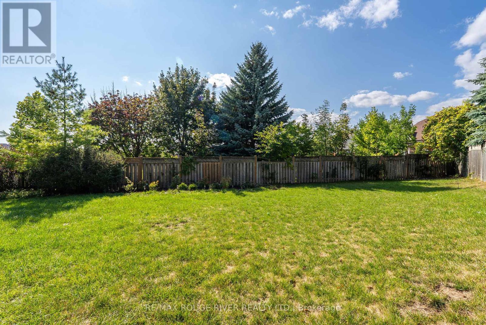 38 Silverbirch Place, Whitby, Ontario  L1R 1X6 - Photo 44 - E12393266