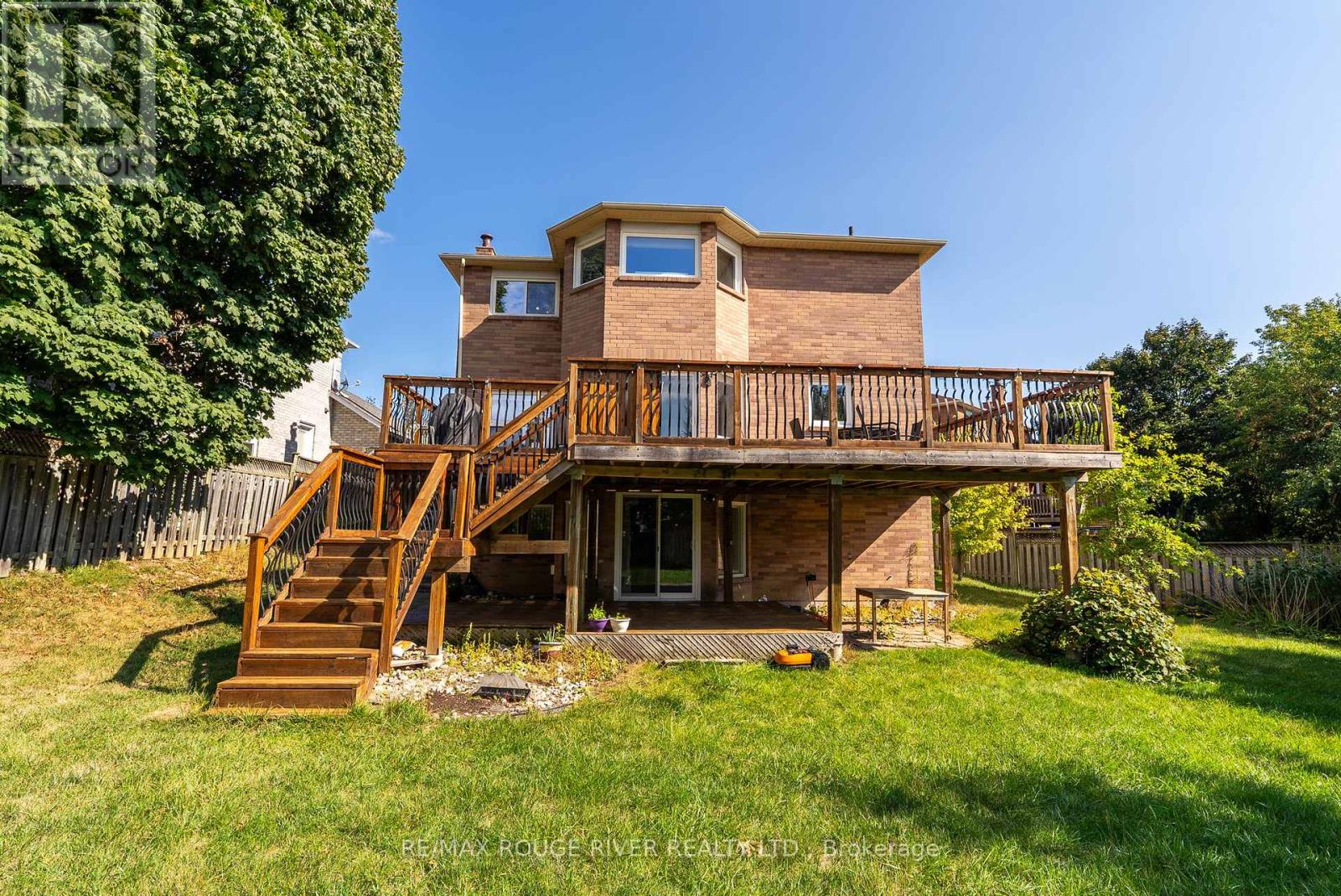 38 Silverbirch Place, Whitby, Ontario  L1R 1X6 - Photo 46 - E12393266