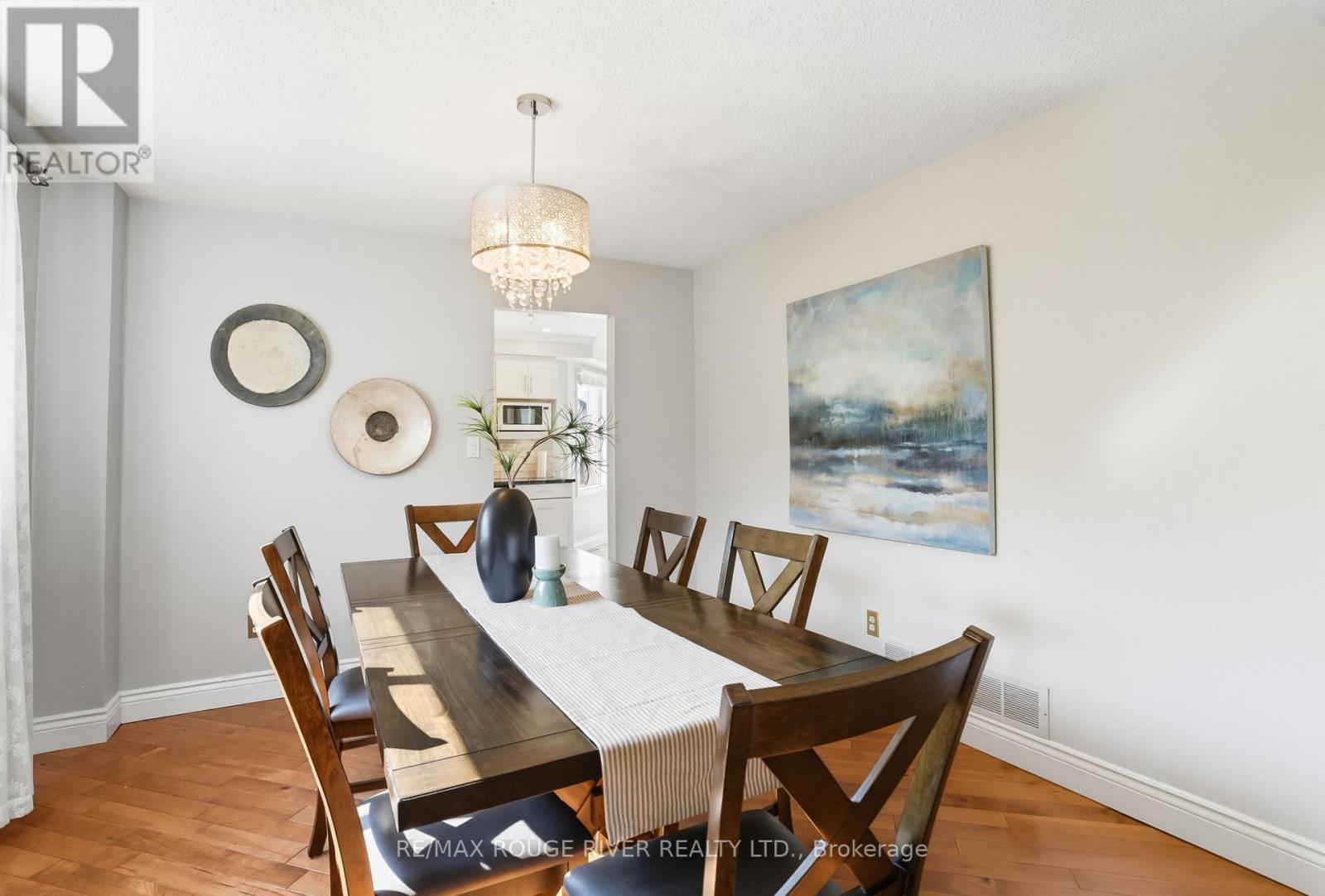 38 Silverbirch Place, Whitby, Ontario  L1R 1X6 - Photo 7 - E12393266