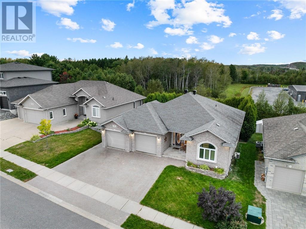 78 Landreville Drive, Sudbury, Ontario  P3A 0A2 - Photo 4 - 2124635