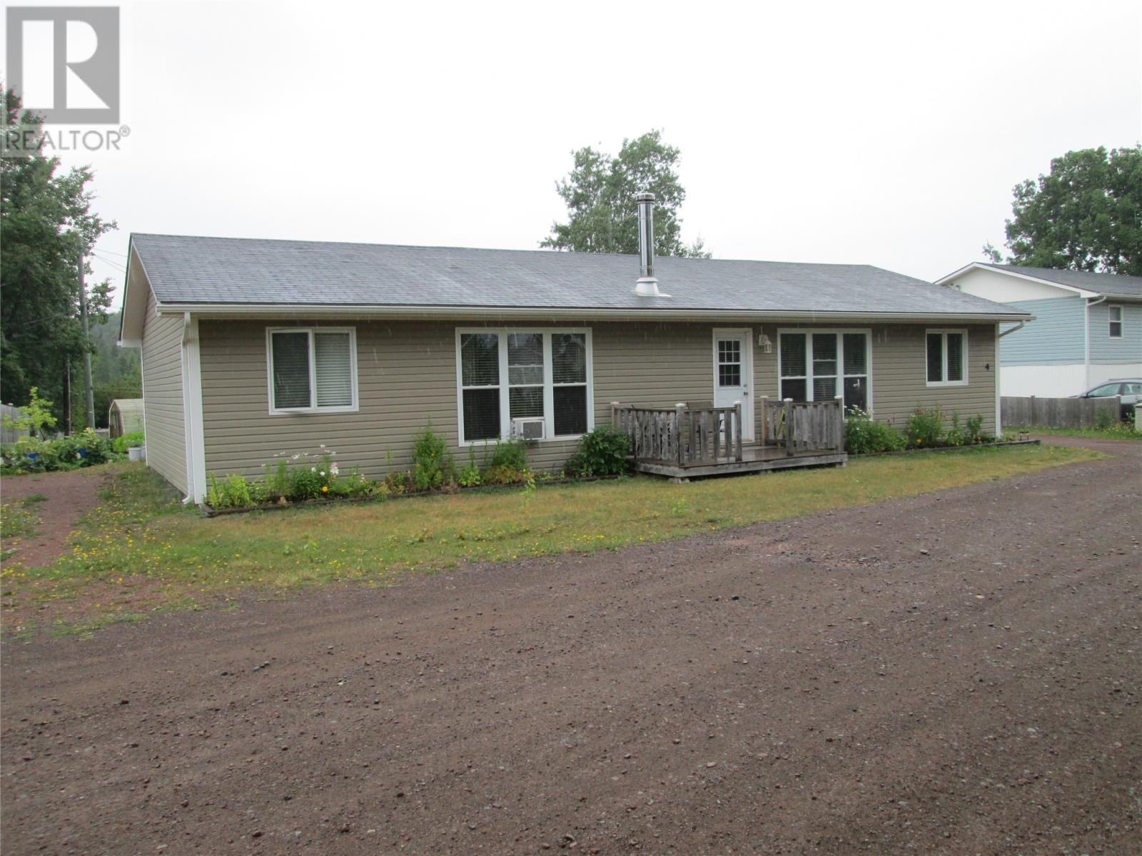 4 Bruce Place, Bishop's Falls, Newfoundland & Labrador