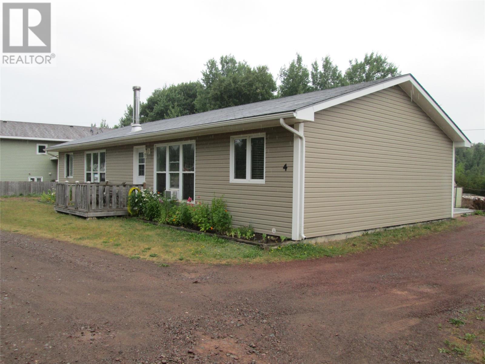 4 Bruce Place, Bishop's Falls, Newfoundland & Labrador  A0H 1C0 - Photo 3 - 1289380