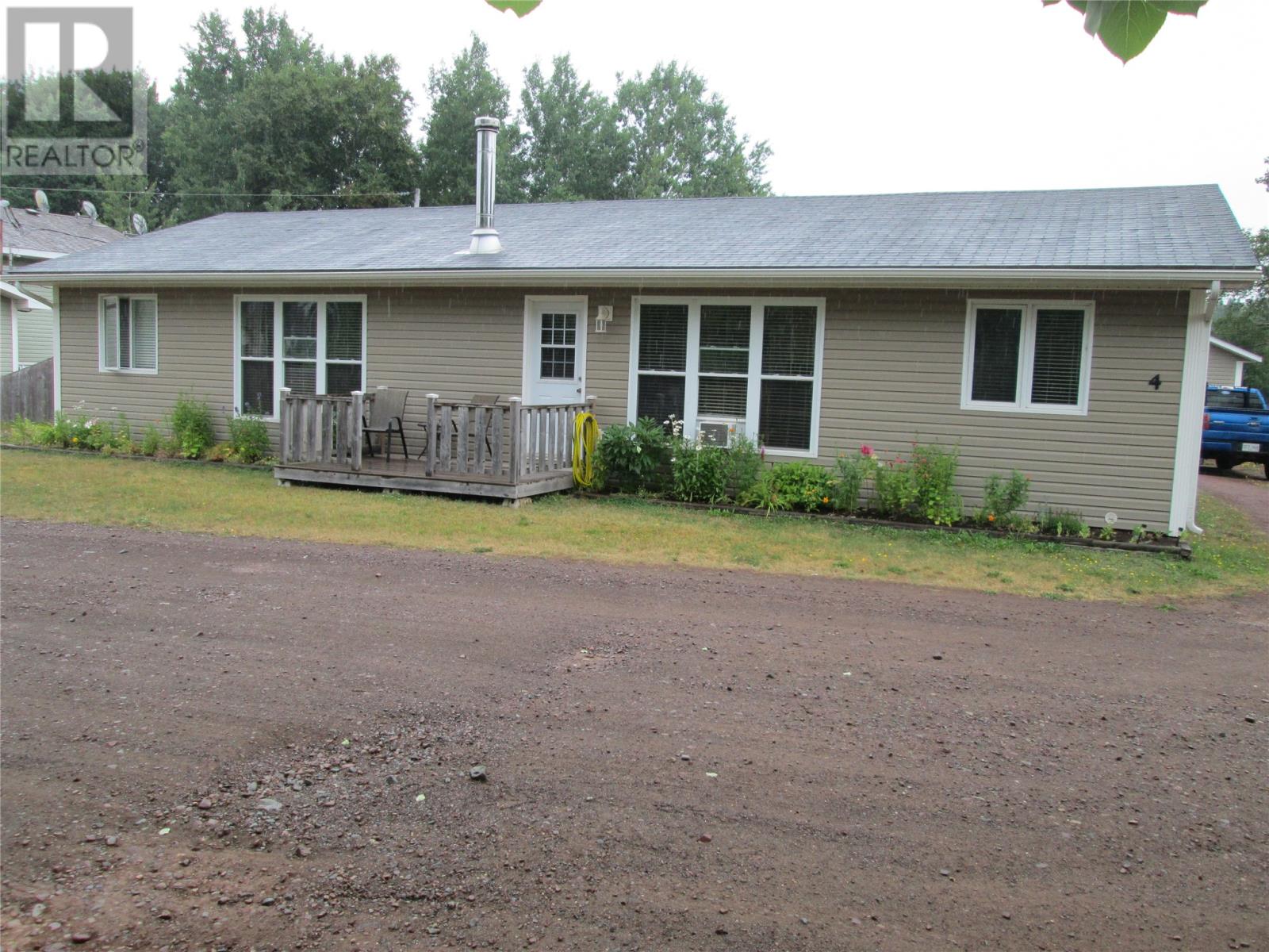 4 Bruce Place, Bishop's Falls, Newfoundland & Labrador  A0H 1C0 - Photo 2 - 1289380