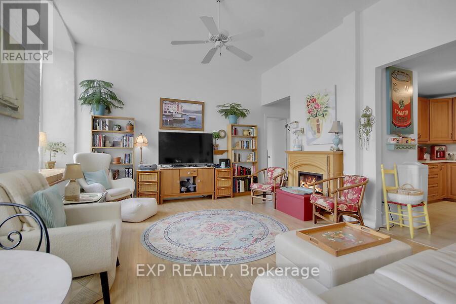 503 - 1 Rosamond Street, Mississippi Mills, Ontario  K0A 1A0 - Photo 6 - X12393284