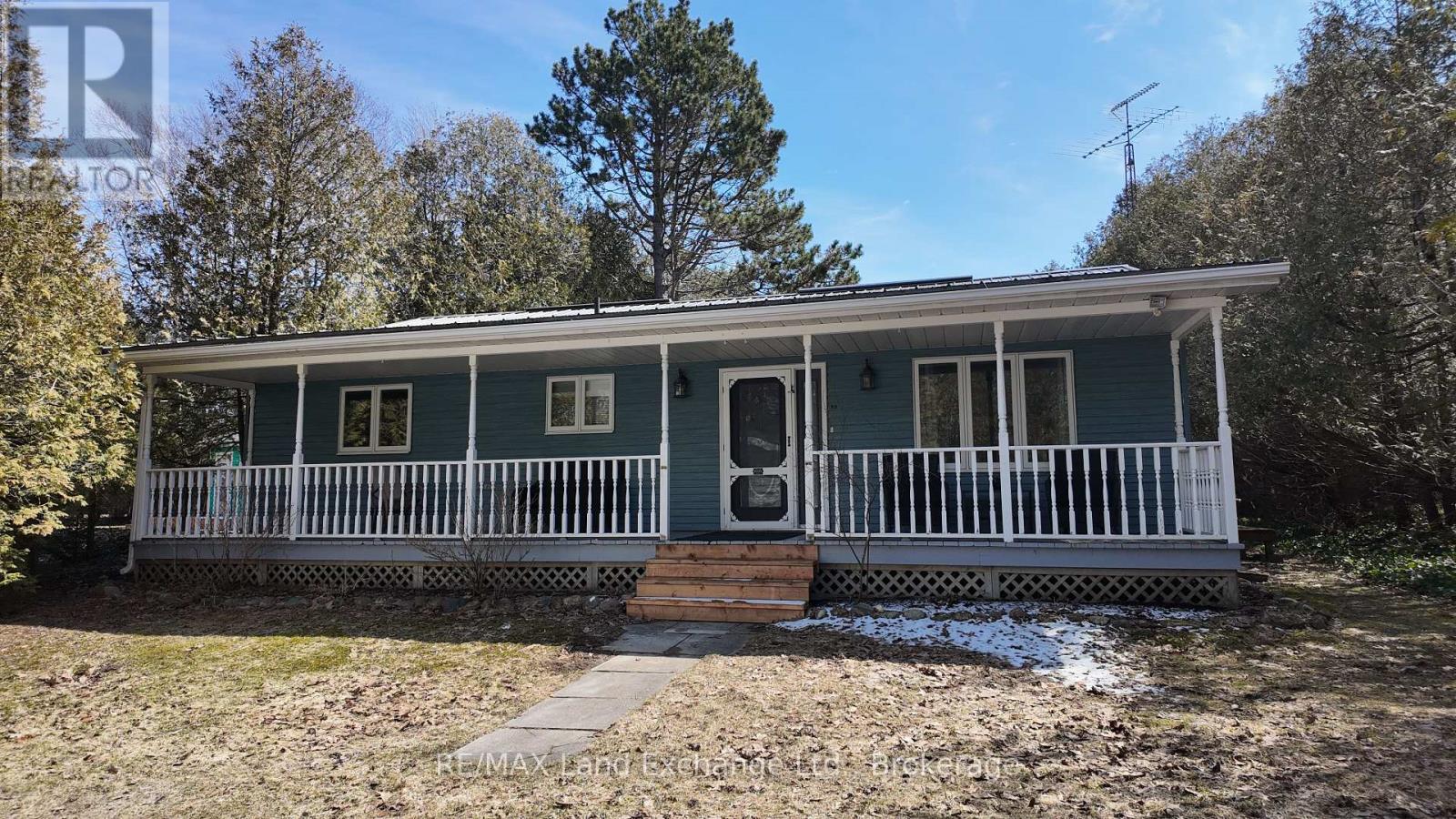 304 Maple Street, Huron-Kinloss, Ontario  N2Z 2X3 - Photo 1 - X12393304