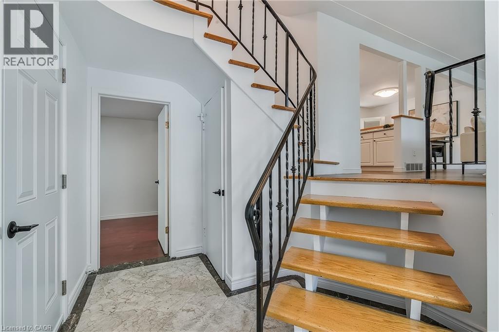 Property at 259 LINCOLN Road image 5