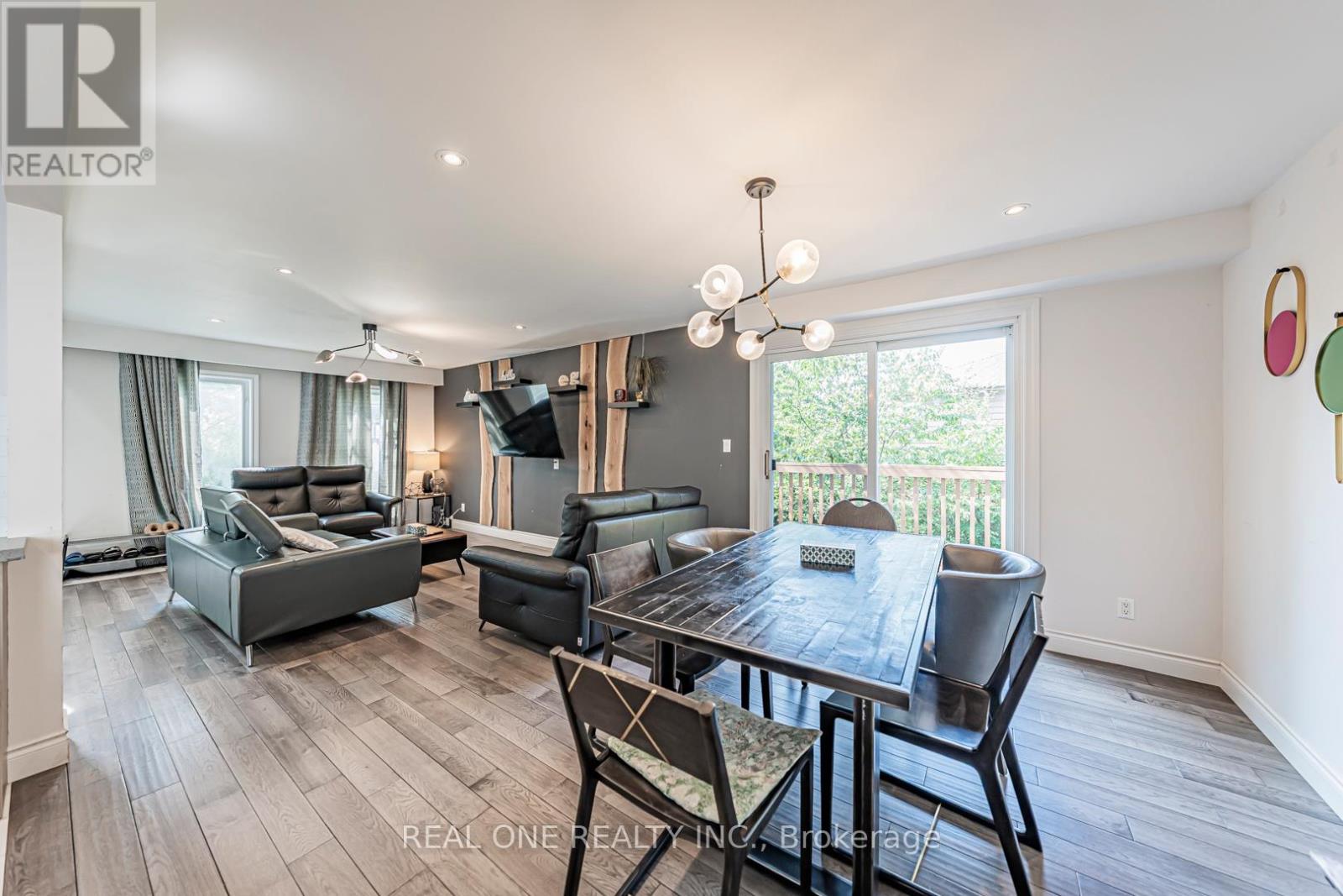 25 Tumbleweed Road, Toronto, Ontario  M2J 2N2 - Photo 13 - C12393234