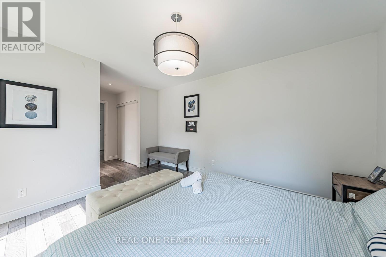 25 Tumbleweed Road, Toronto, Ontario  M2J 2N2 - Photo 25 - C12393234