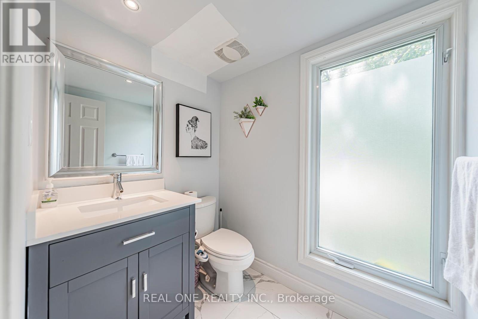 25 Tumbleweed Road, Toronto, Ontario  M2J 2N2 - Photo 29 - C12393234