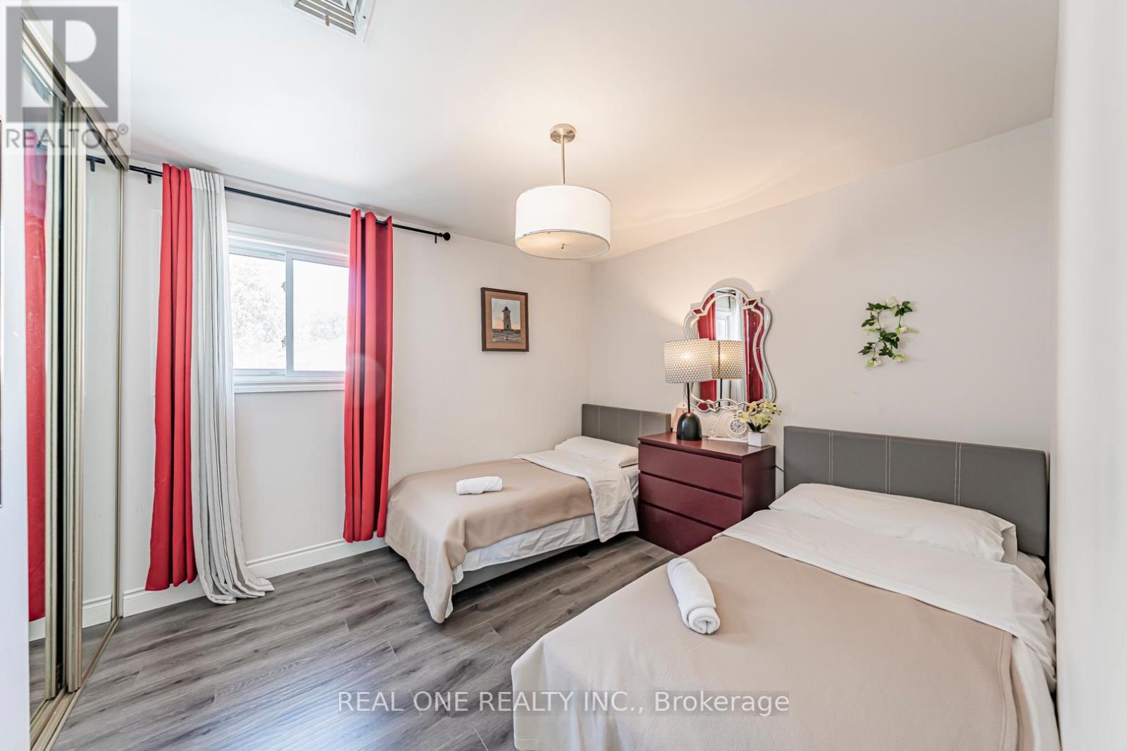 25 Tumbleweed Road, Toronto, Ontario  M2J 2N2 - Photo 37 - C12393234