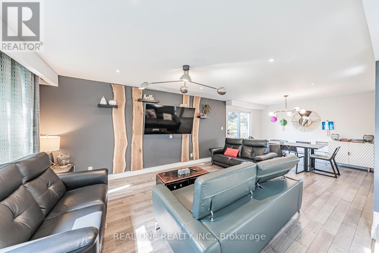 25 Tumbleweed Road, Toronto, Ontario  M2J 2N2 - Photo 8 - C12393234