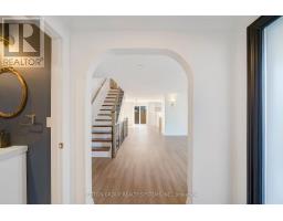 15 Coach Liteway, Toronto (Westminster-Branson), Ca