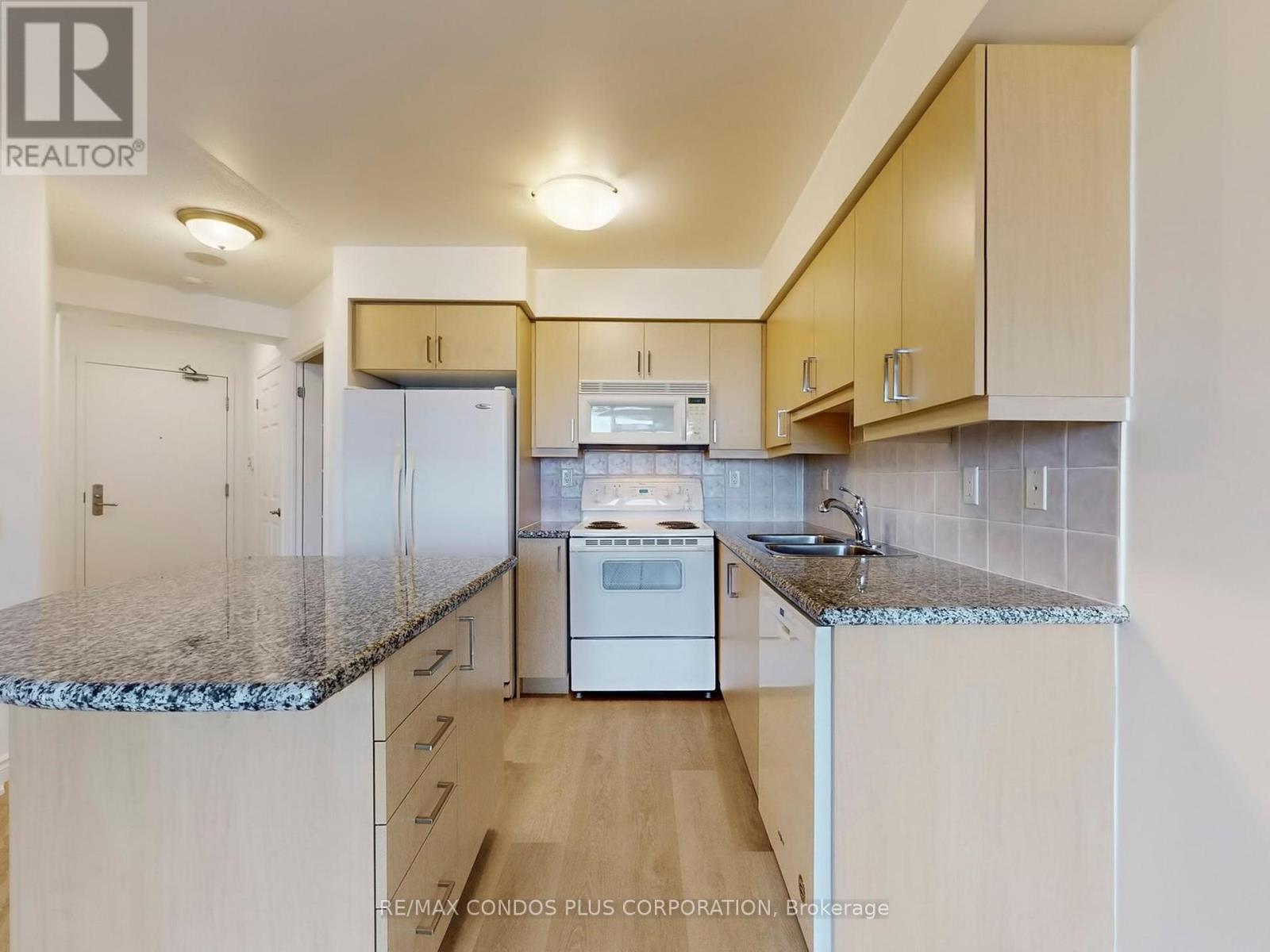 1801 - 78 Harrison Garden Boulevard, Toronto, Ontario  M2N 7E2 - Photo 21 - C12393278