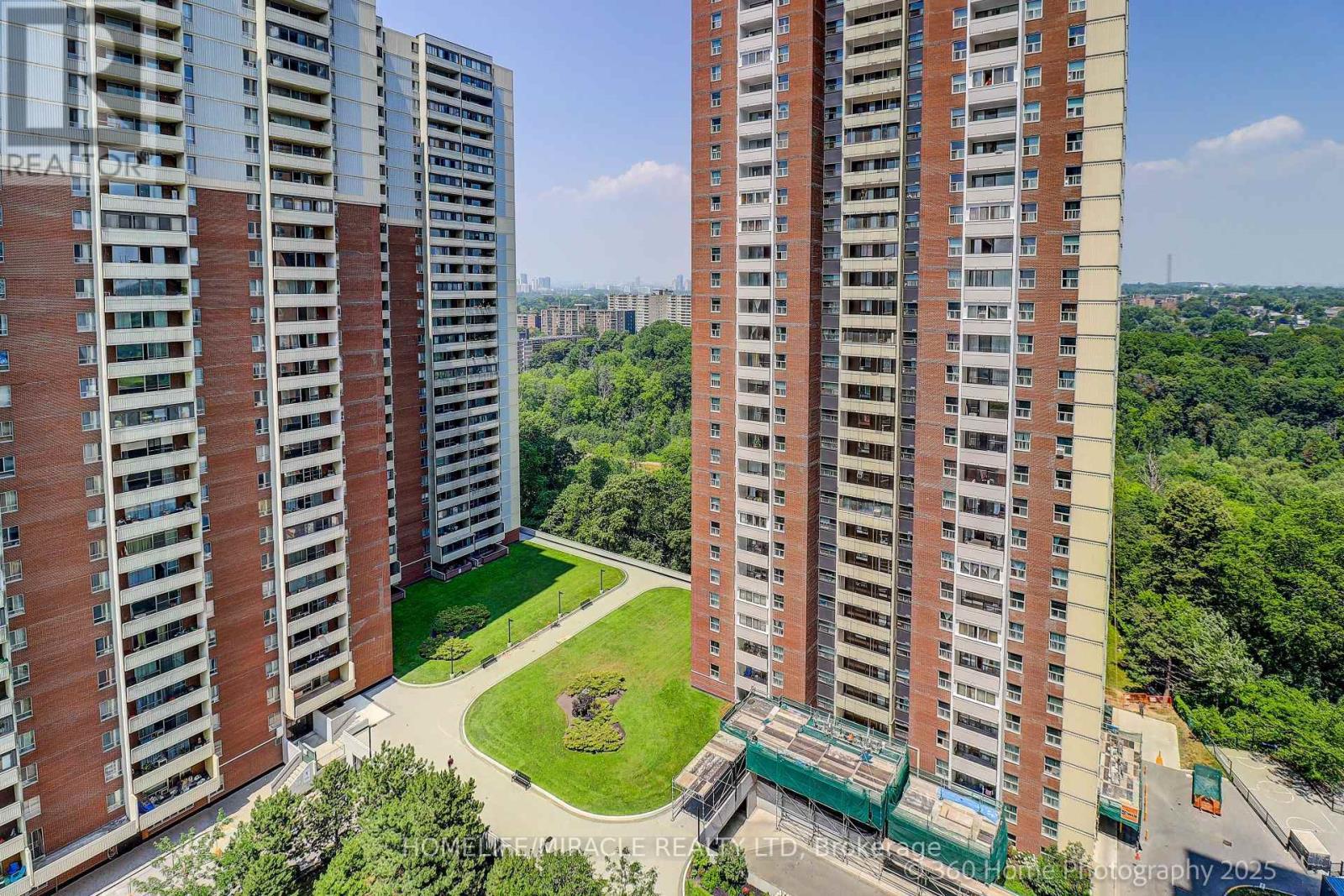 1819 - 5 Massey Square, Toronto, Ontario  M4C 5L6 - Photo 23 - E12393230