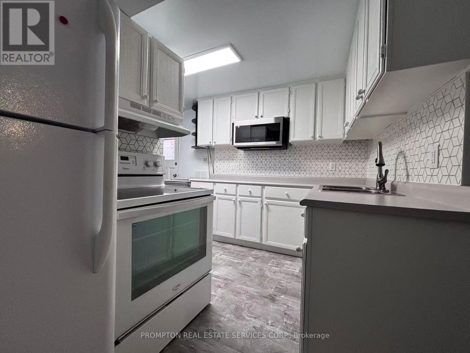 Upper Bsmt - 83 Garden Street, Whitby, Ontario  L1N 9E7 - Photo 3 - E12393252
