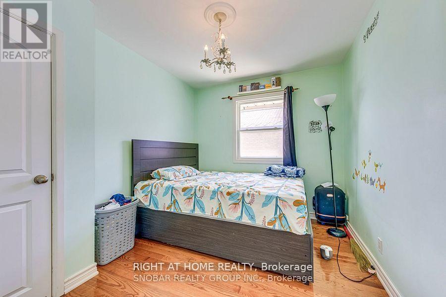 Main - 24 Ludgate Drive, Toronto, Ontario  M9W 2Y3 - Photo 6 - W12393232