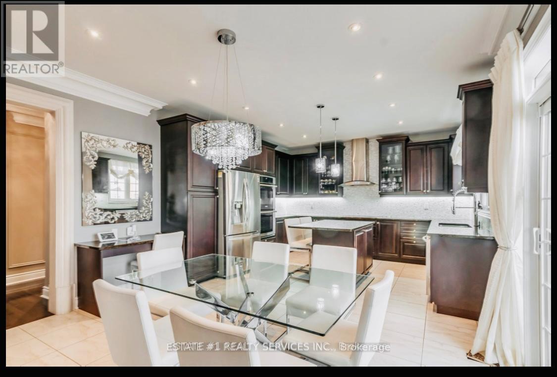 4 Agincourt Circle, Brampton, Ontario  L6X 2M4 - Photo 13 - W12393249