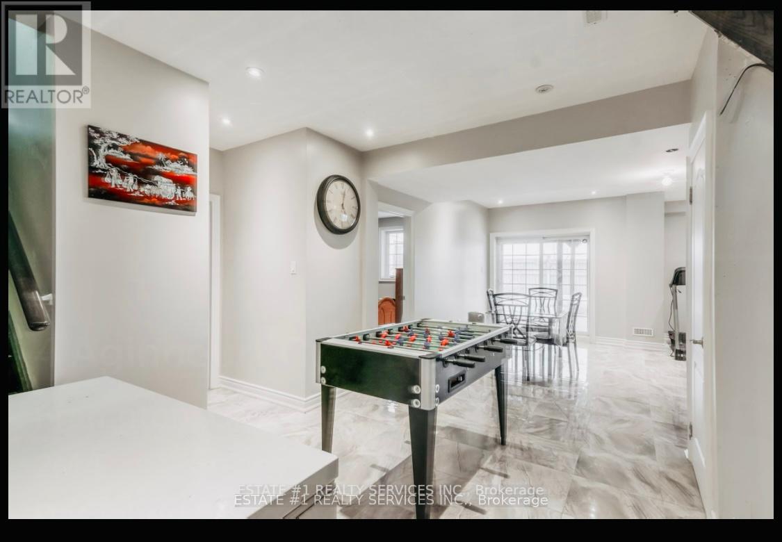 4 Agincourt Circle, Brampton, Ontario  L6X 2M4 - Photo 27 - W12393249