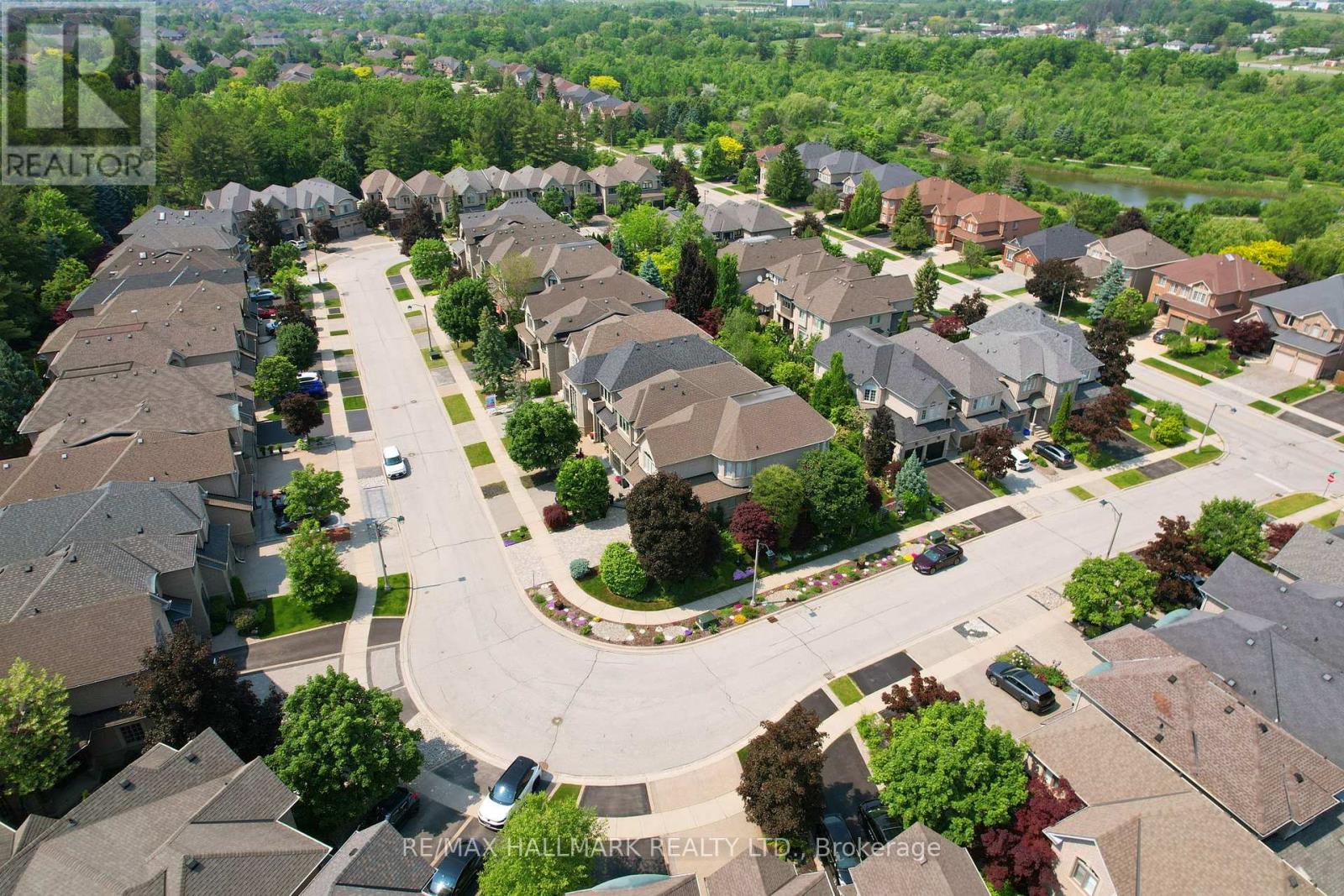 2092 Pinevalley Crescent, Oakville (Jc Joshua Creek), Ontario  L6H 6L8 - Photo 42 - W12393260