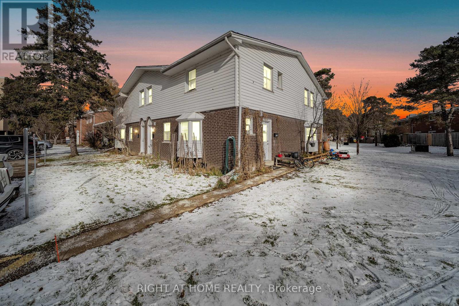 Property at 272 WESTCOURT PLACE image 1