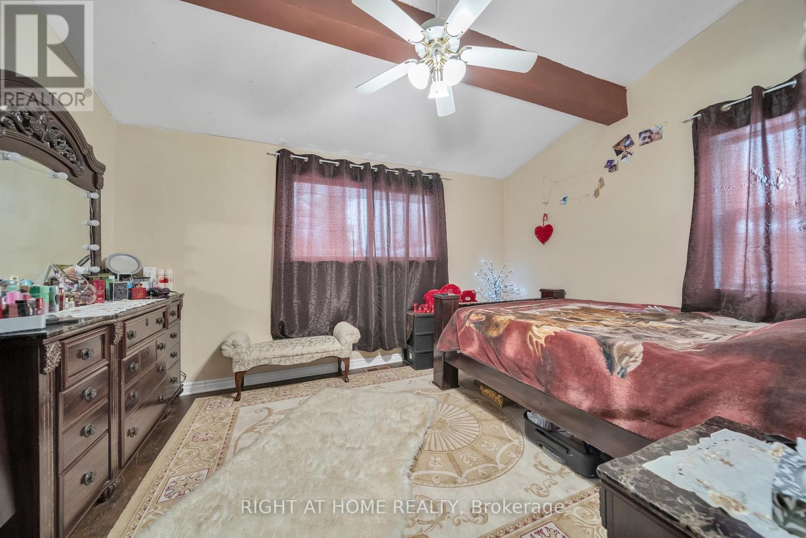 272 Westcourt Place, Waterloo, Ontario  N2L 2R7 - Photo 24 - X12393251