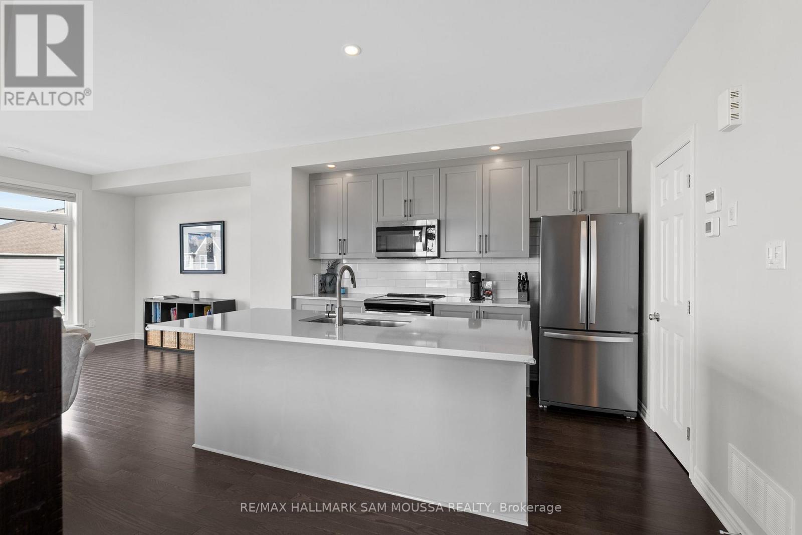 625 Cartographe Street, Ottawa, Ontario  K4A 1J7 - Photo 12 - X12393325
