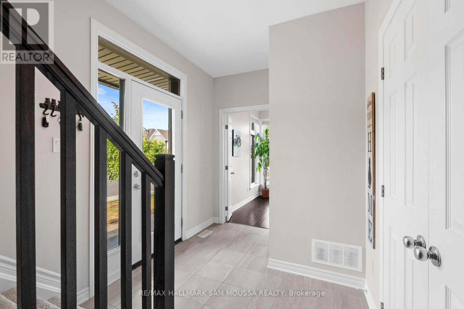 625 Cartographe Street, Ottawa, Ontario  K4A 1J7 - Photo 6 - X12393325
