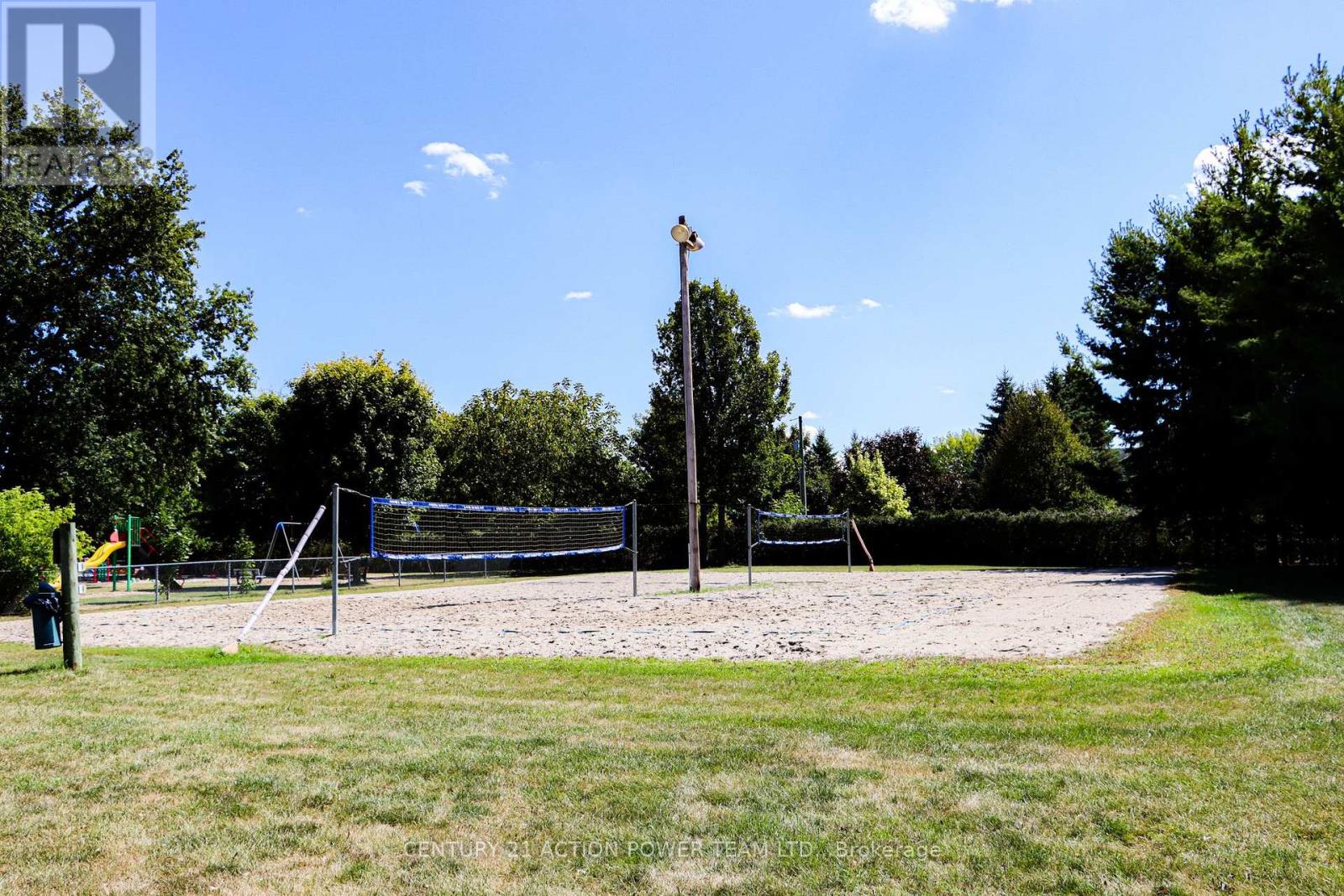 2 Champagne Street, North Stormont, Ontario  K0A 1R0 - Photo 32 - X12393331