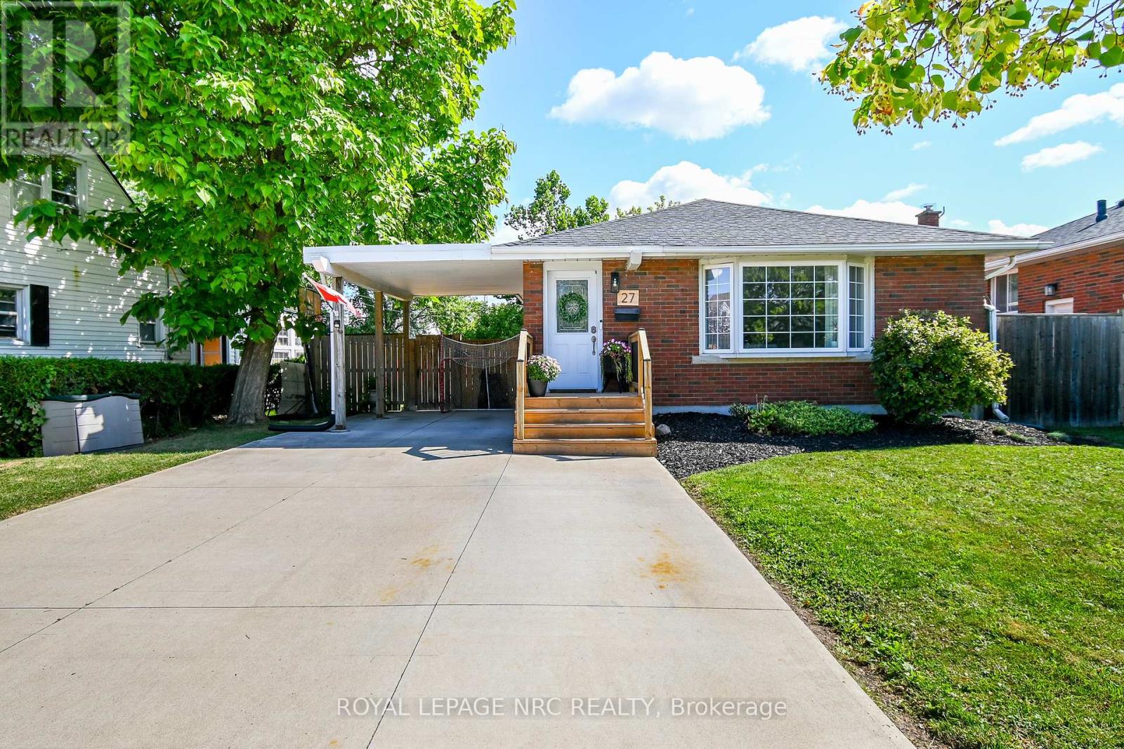 27 BLAIN PLACE, St. Catharines, Ontario
