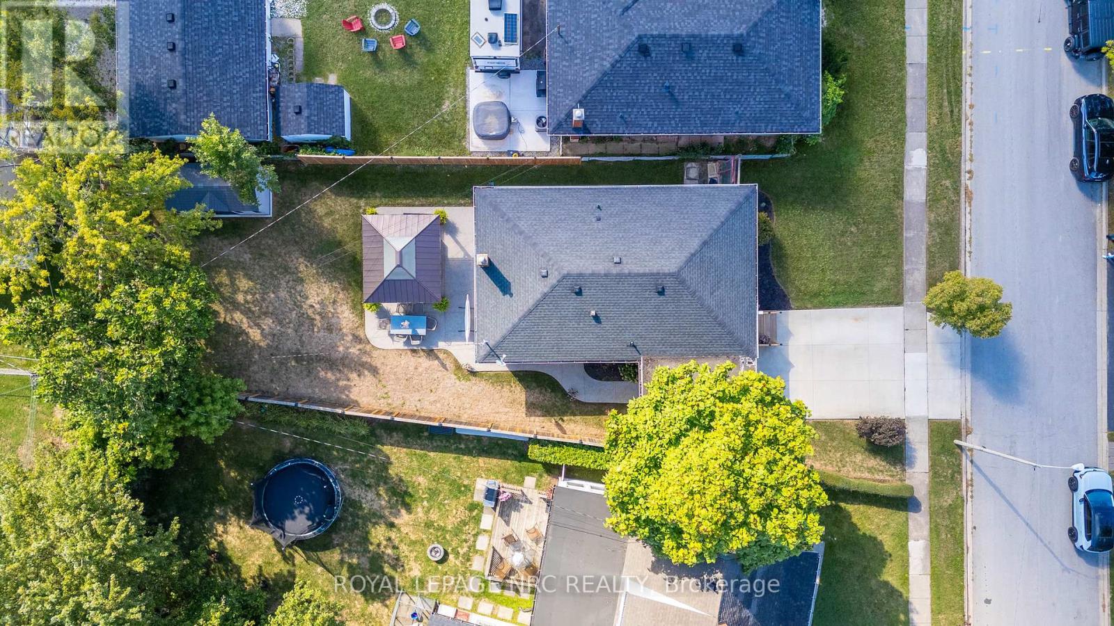 27 Blain Place, St. Catharines, Ontario  L2P 2R4 - Photo 35 - X12393356