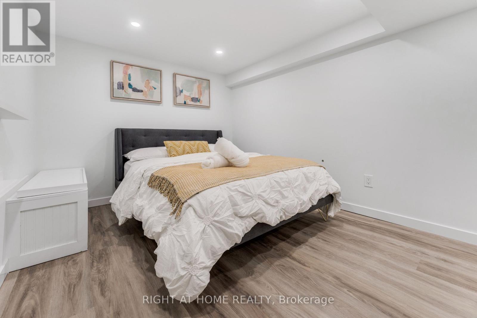 11 Nickel Street, St. Catharines, Ontario  L2M 1L4 - Photo 28 - X12393297