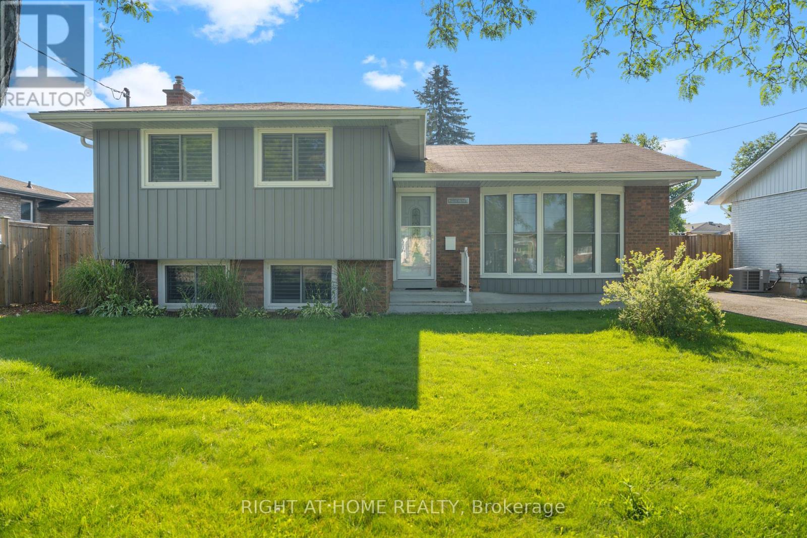 11 Nickel Street, St. Catharines, Ontario  L2M 1L4 - Photo 40 - X12393297