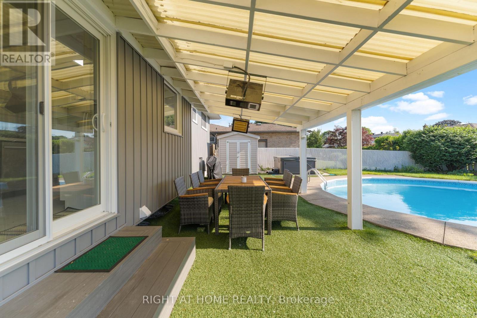 11 Nickel Street, St. Catharines, Ontario  L2M 1L4 - Photo 43 - X12393297