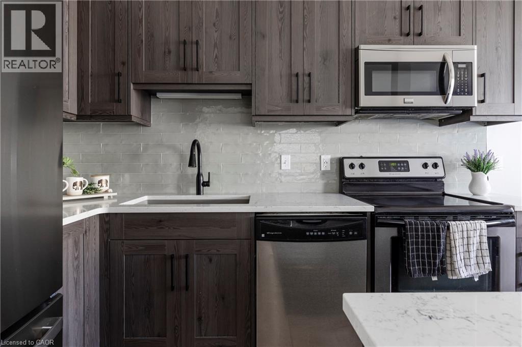 56 Marina Point Crescent, Hamilton, Ontario  L8E 0E4 - Photo 26 - 40767216