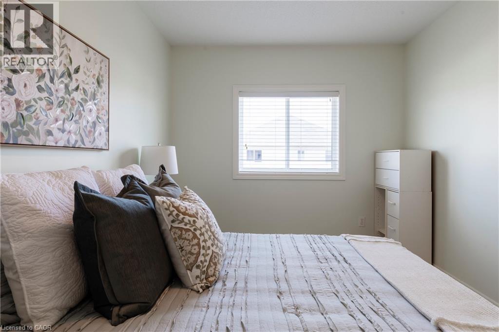 56 Marina Point Crescent, Hamilton, Ontario  L8E 0E4 - Photo 33 - 40767216