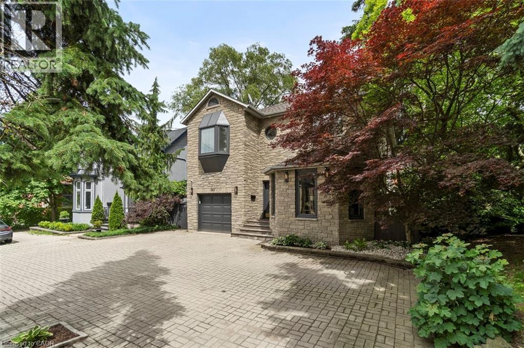 Property at 381 QUEEN Street S image 1