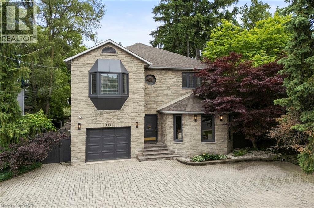 Property at 381 QUEEN Street S image 3