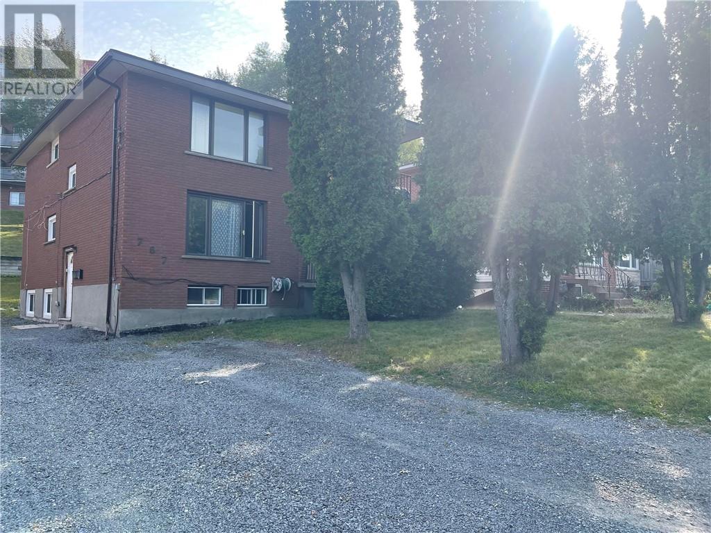 767 Burton Street, Sudbury, Ontario  P3C 4L4 - Photo 2 - 2124609