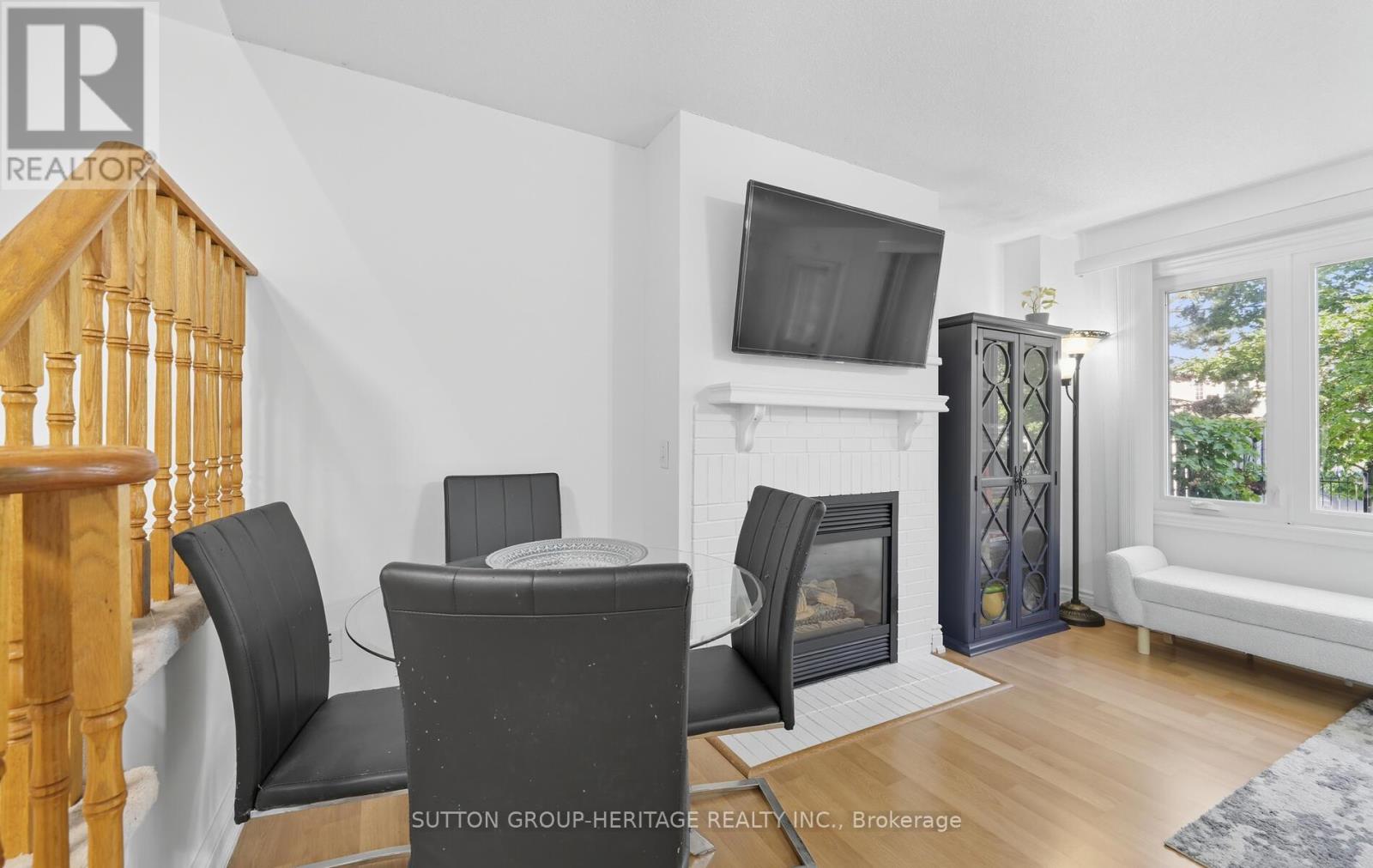 Property at 46 ALEXIS WAY image 5