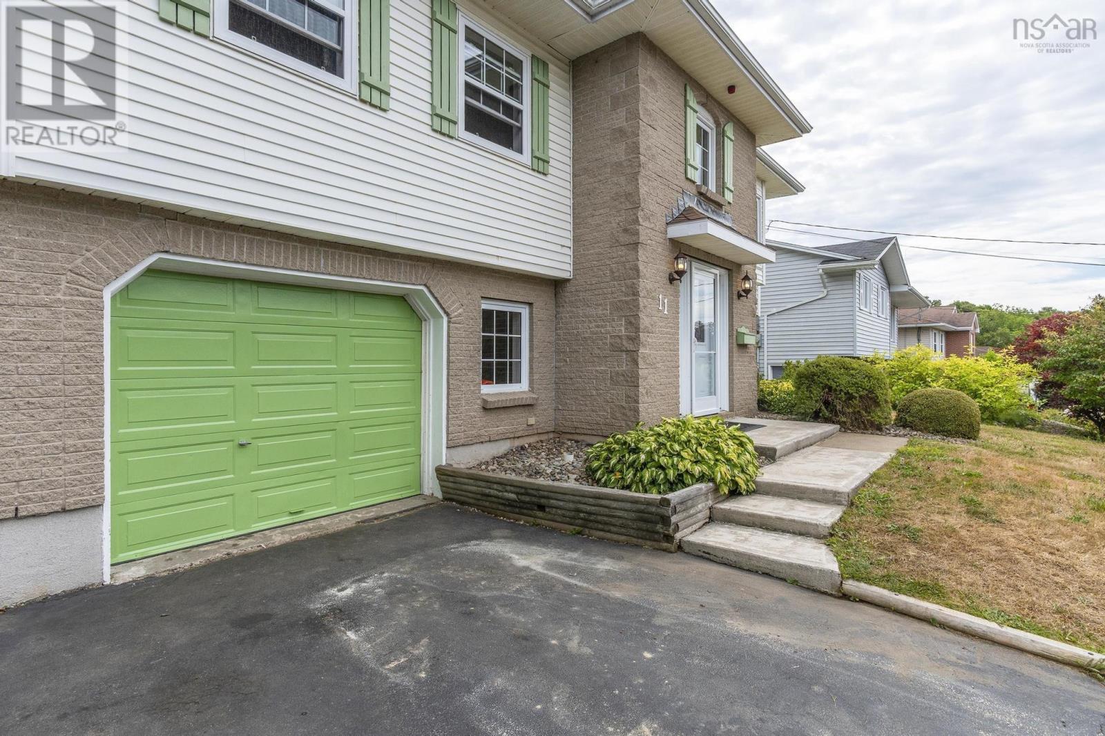 Property at 11 Rossi Drive image 3