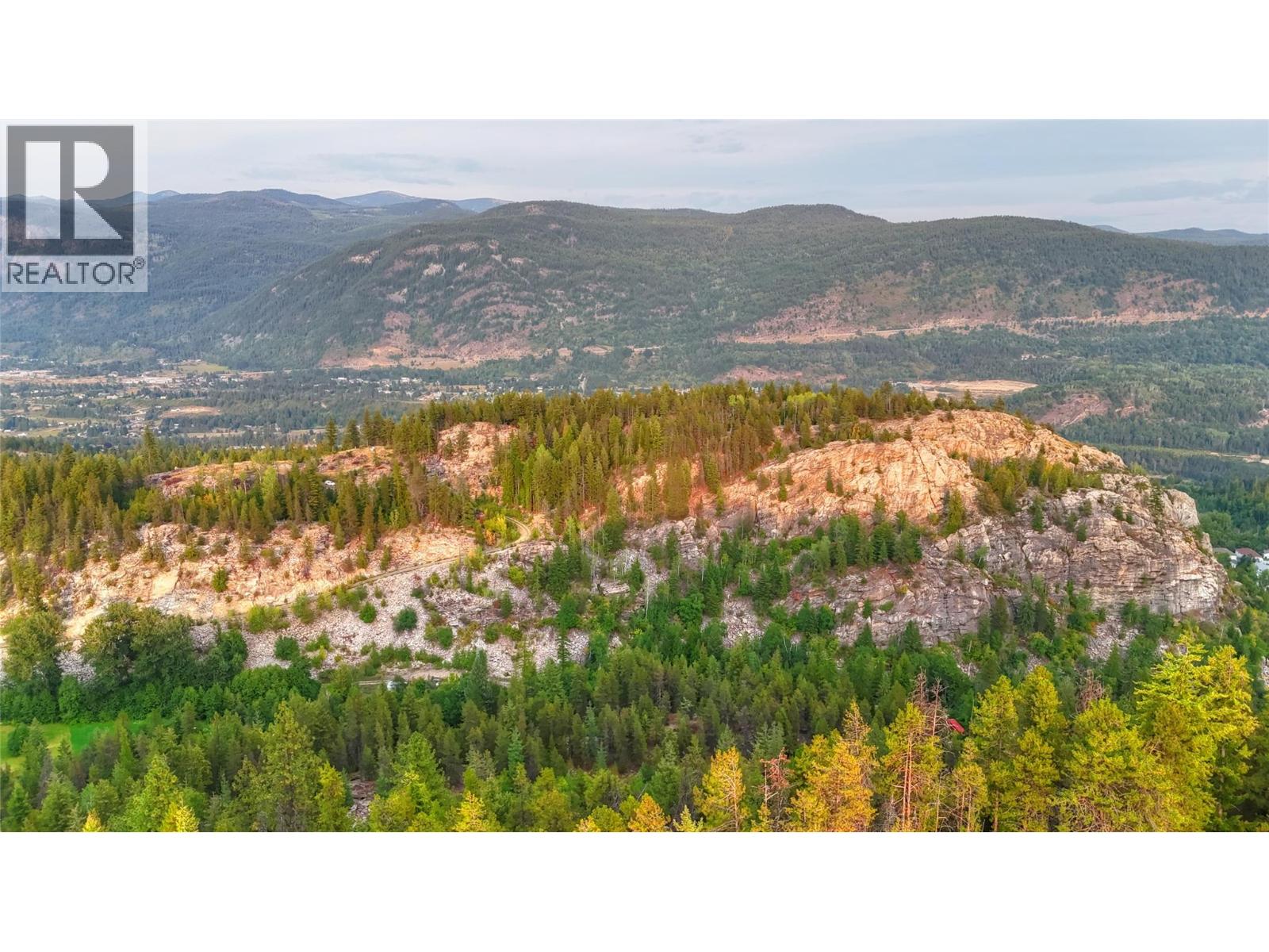 3400 14 Avenue, Castlegar, British Columbia  V1N 4J2 - Photo 12 - 10362331