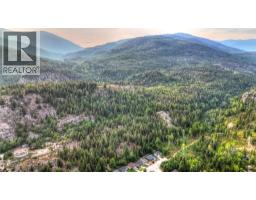 3400 14 Avenue, castlegar, British Columbia