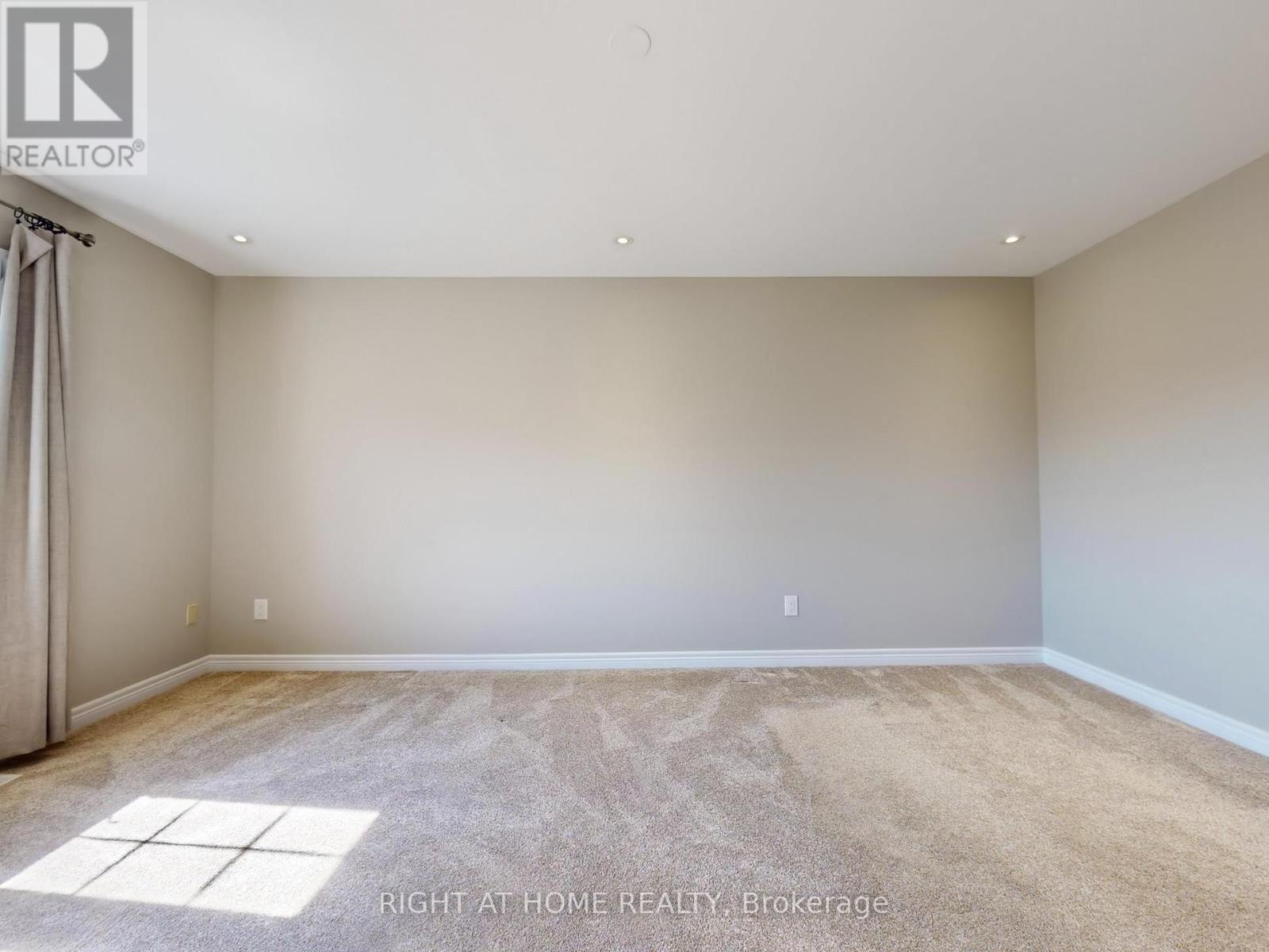 537 Vaughan Court, Milton, Ontario  L9T 8A7 - Photo 24 - W12393361