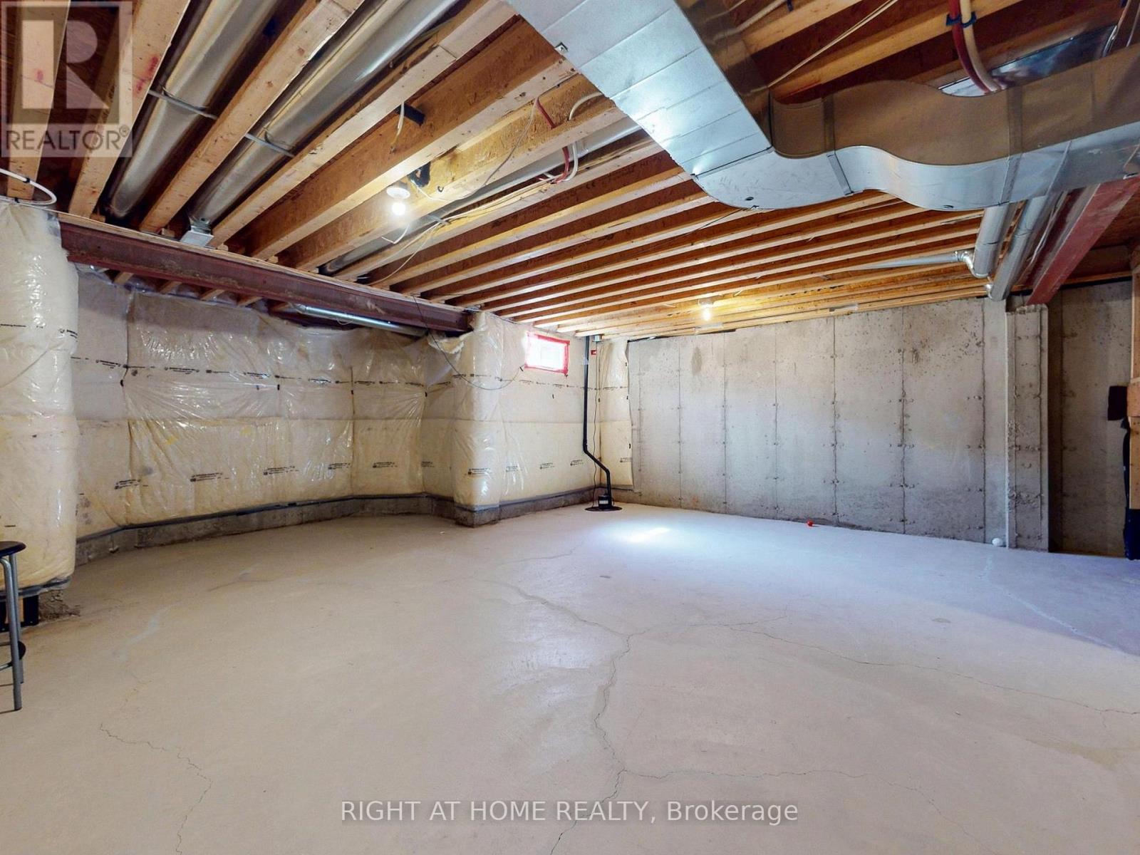 537 Vaughan Court, Milton, Ontario  L9T 8A7 - Photo 39 - W12393361